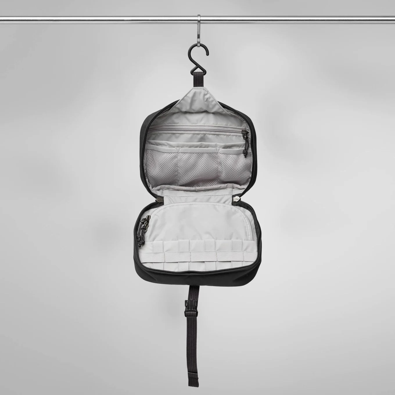 Farden Necessity Bag